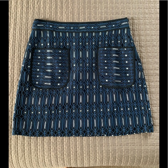 LOFT LACE OVERLAY SKIRT - Picture 3 of 9